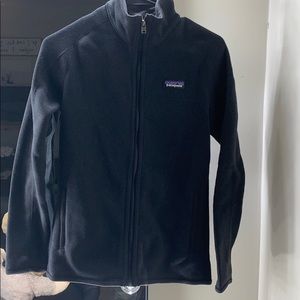 Black fleece Patagonia jacket